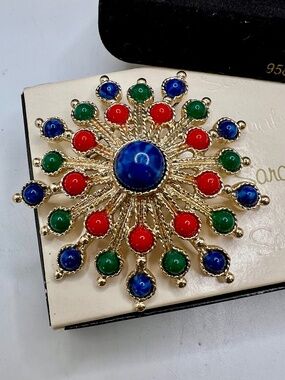 Sarah Coventry Carnival Brooch 1970